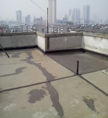 新北漏水维修 楼顶漏水是什么原因，楼顶漏水维修方法是什么?